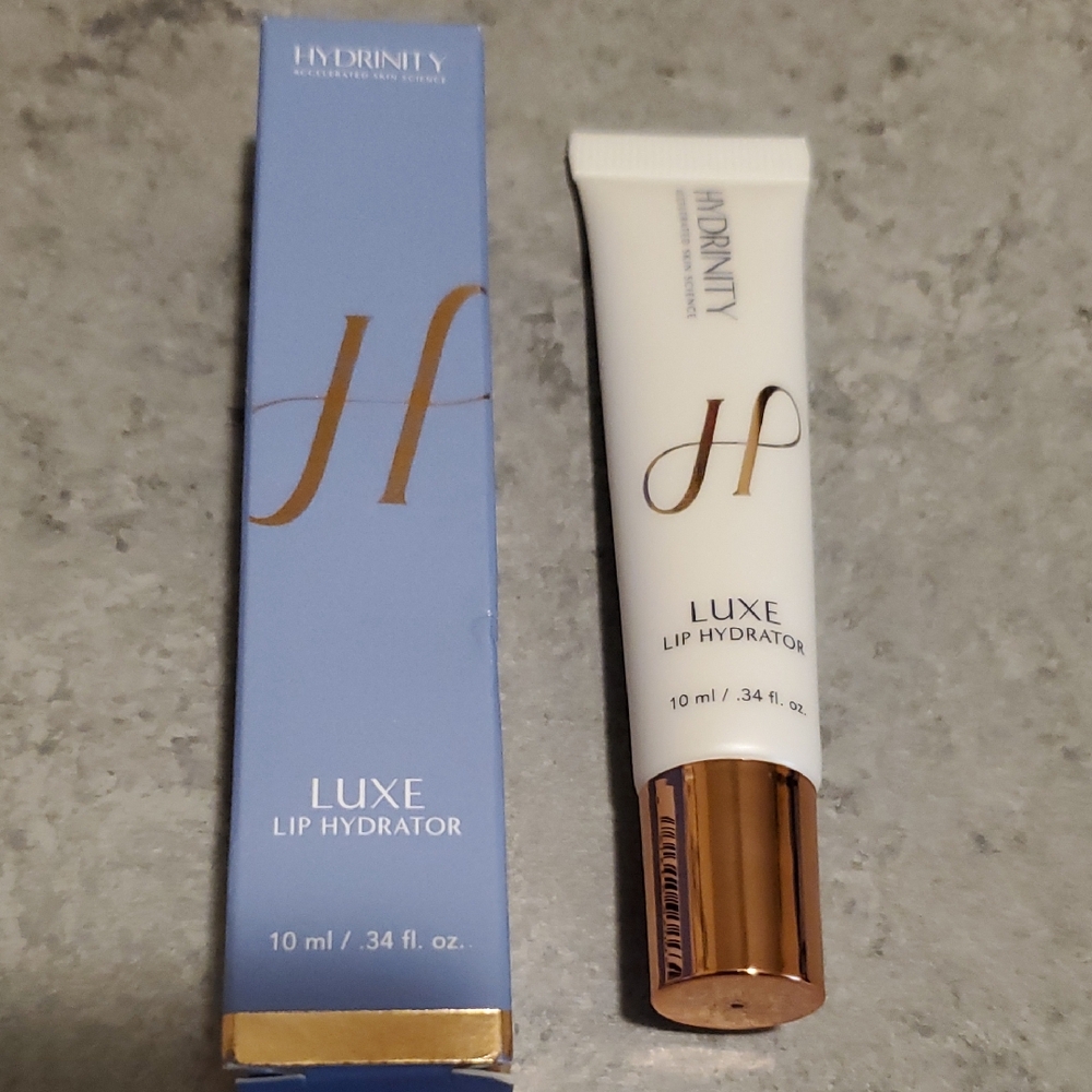 Hydrinity Luxe Lip Hydrator - White & Gold
